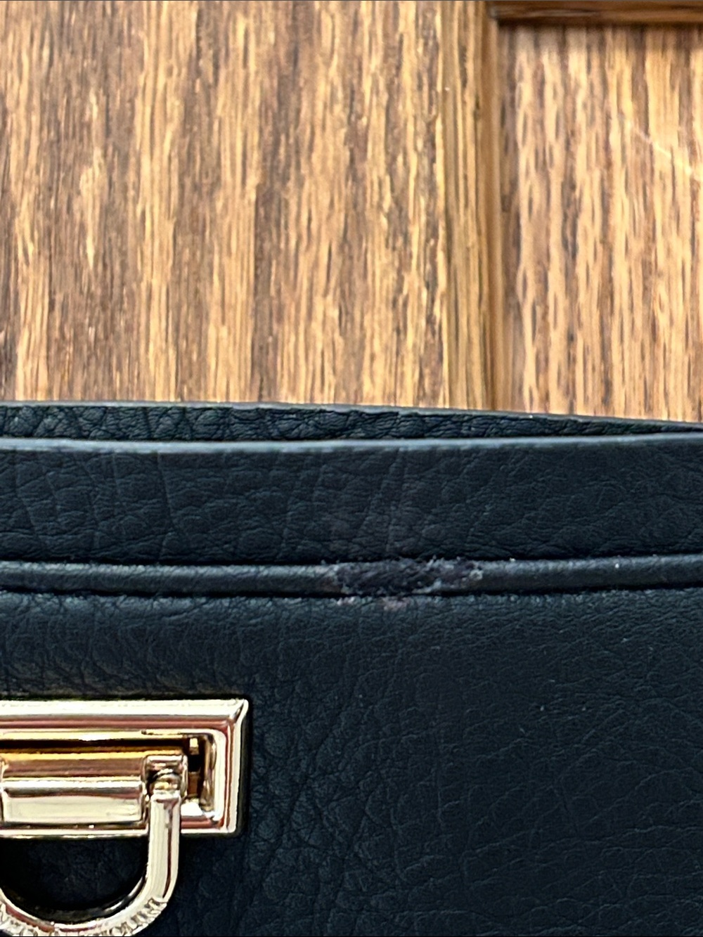 Enzo Angiolini Black Shoulder Bag with Gold Chain Strap image 3